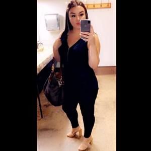 Meet your Posher, Danielle